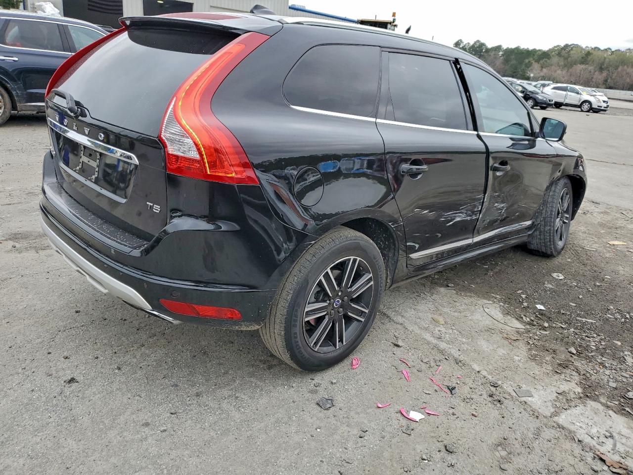 VOLVO XC60 T5 DYNAMIC