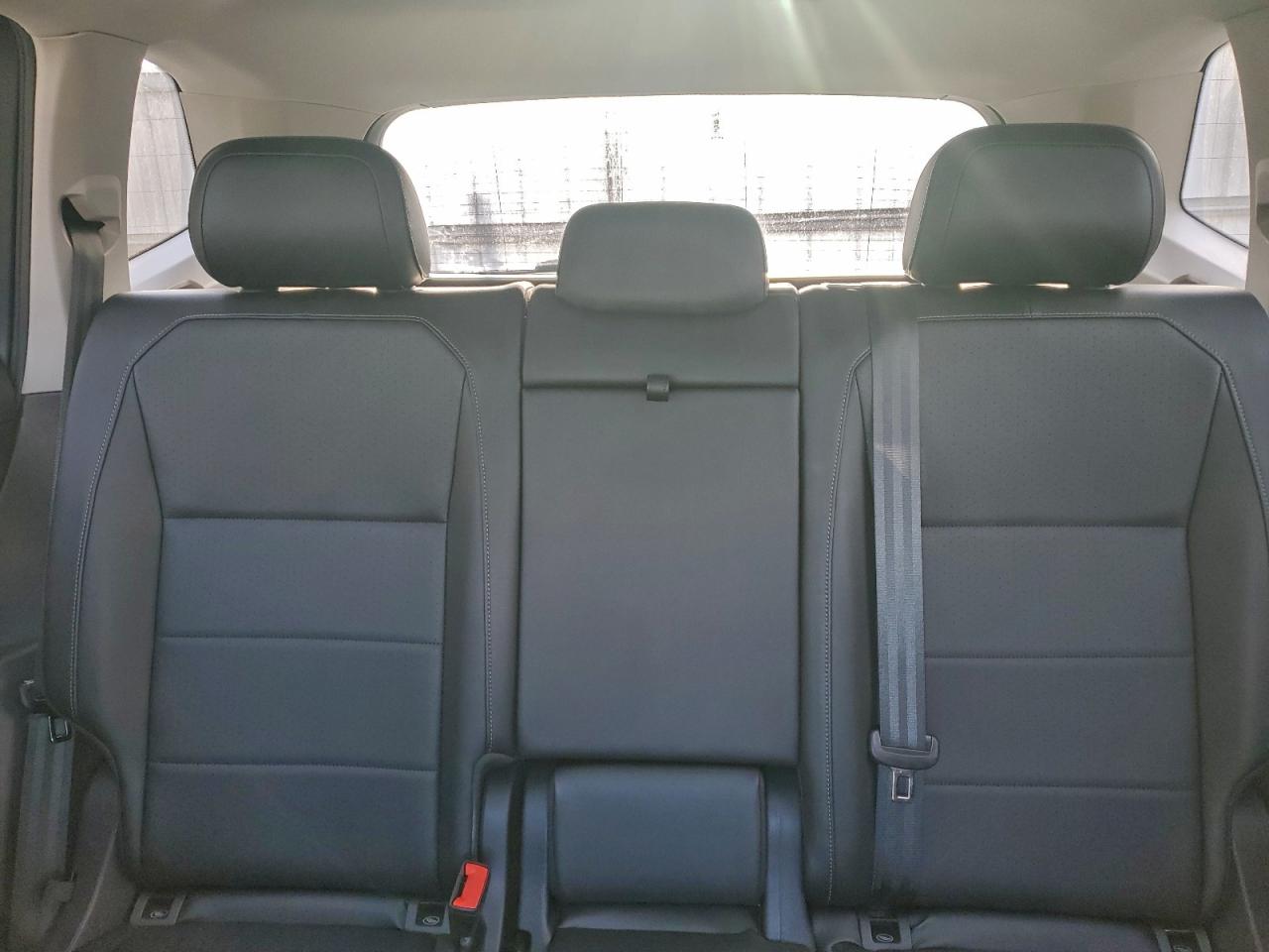 VOLKSWAGEN TIGUAN SE