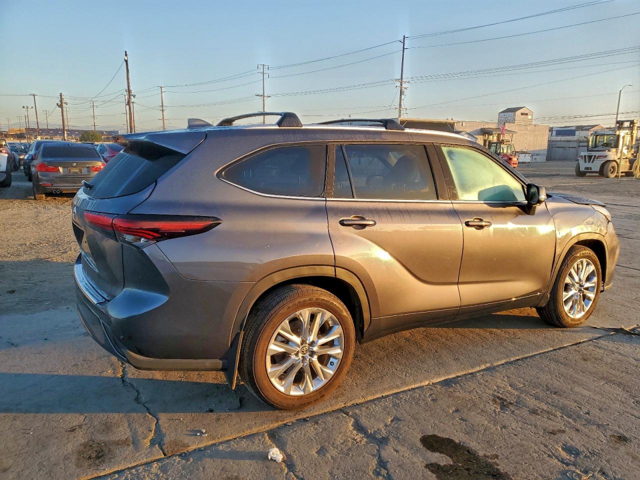 Lot #3312254772 2024 TOYOTA HIGHLANDER