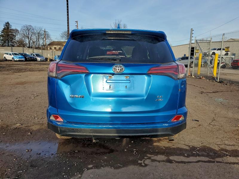 2018 TOYOTA RAV4 LE #3310579061