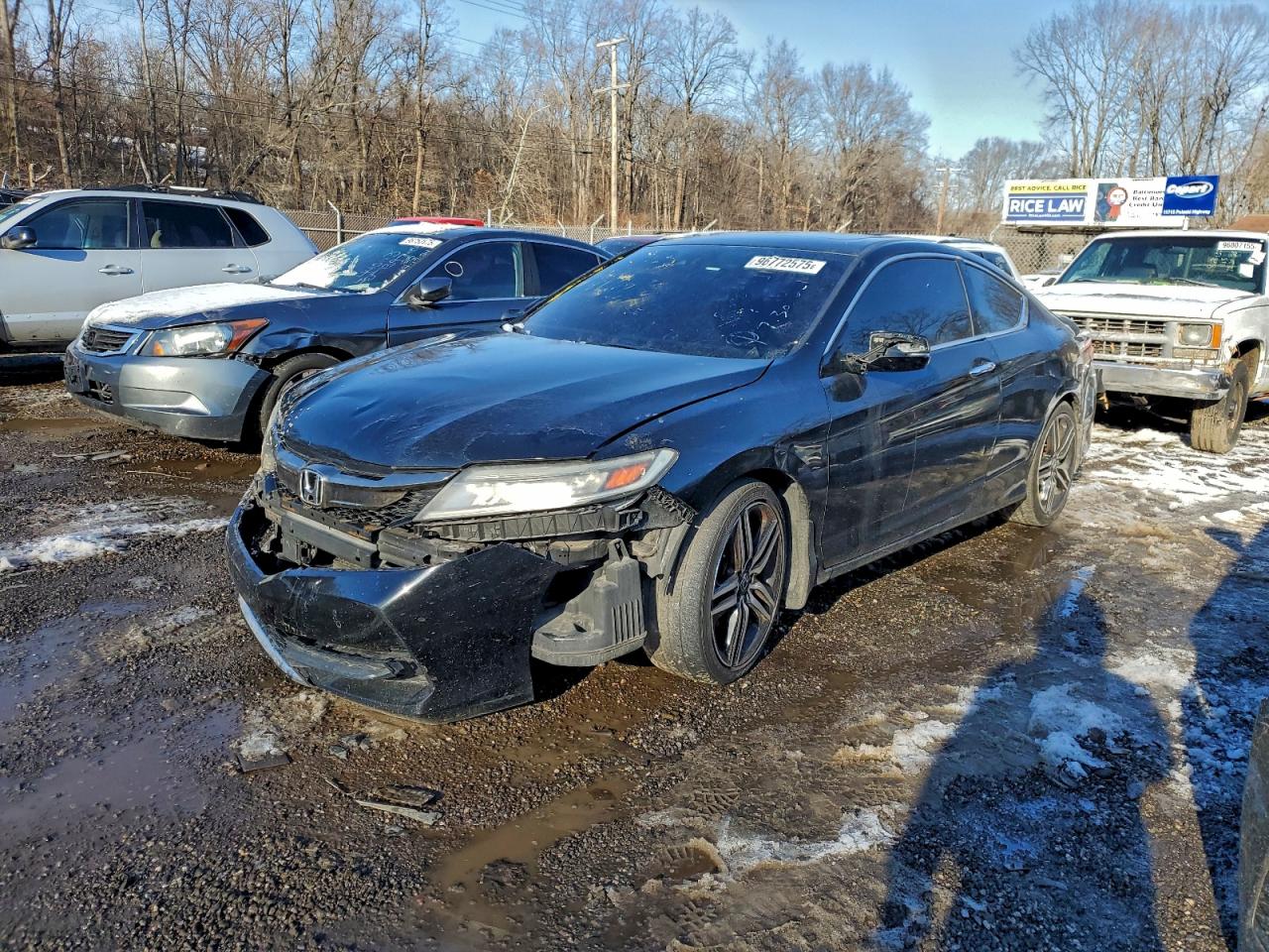 Lot #3317170129 2017 HONDA ACCORD TOU