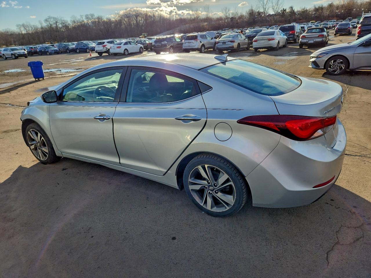 Lot #3311461347 2014 HYUNDAI ELANTRA SE