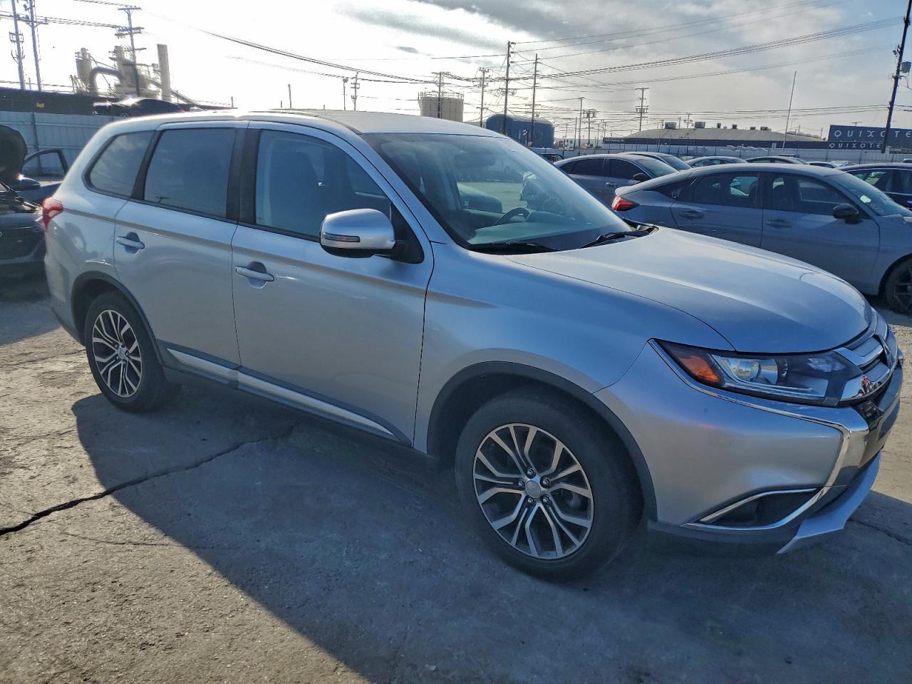 Lot #3317147989 2017 MITSUBISHI OUTLANDER