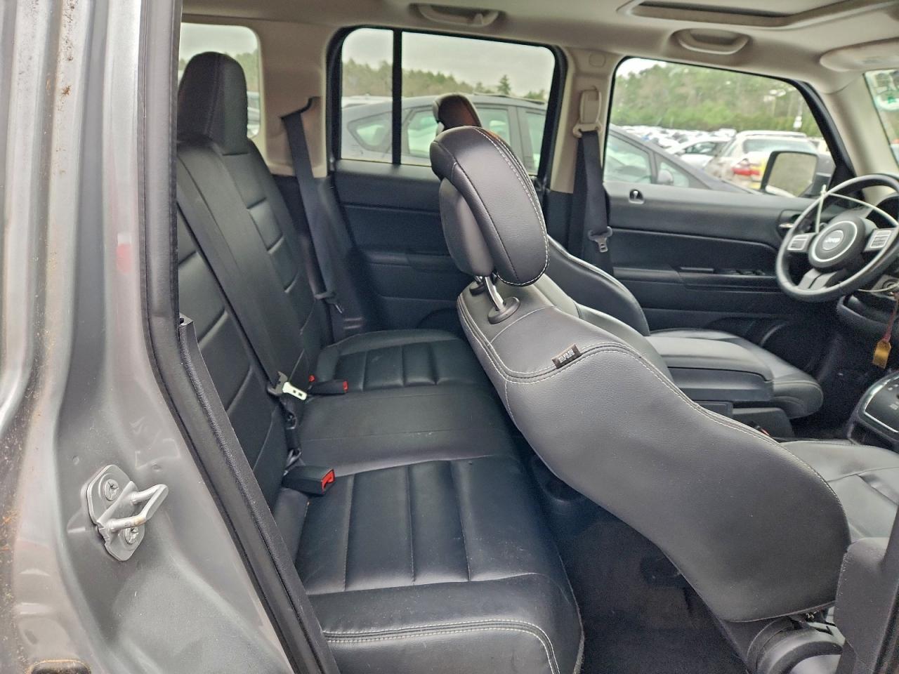 Lot #3318985929 2015 JEEP PATRIOT LA