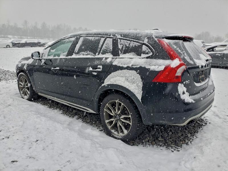2018 VOLVO V60 CROSS #3311705238