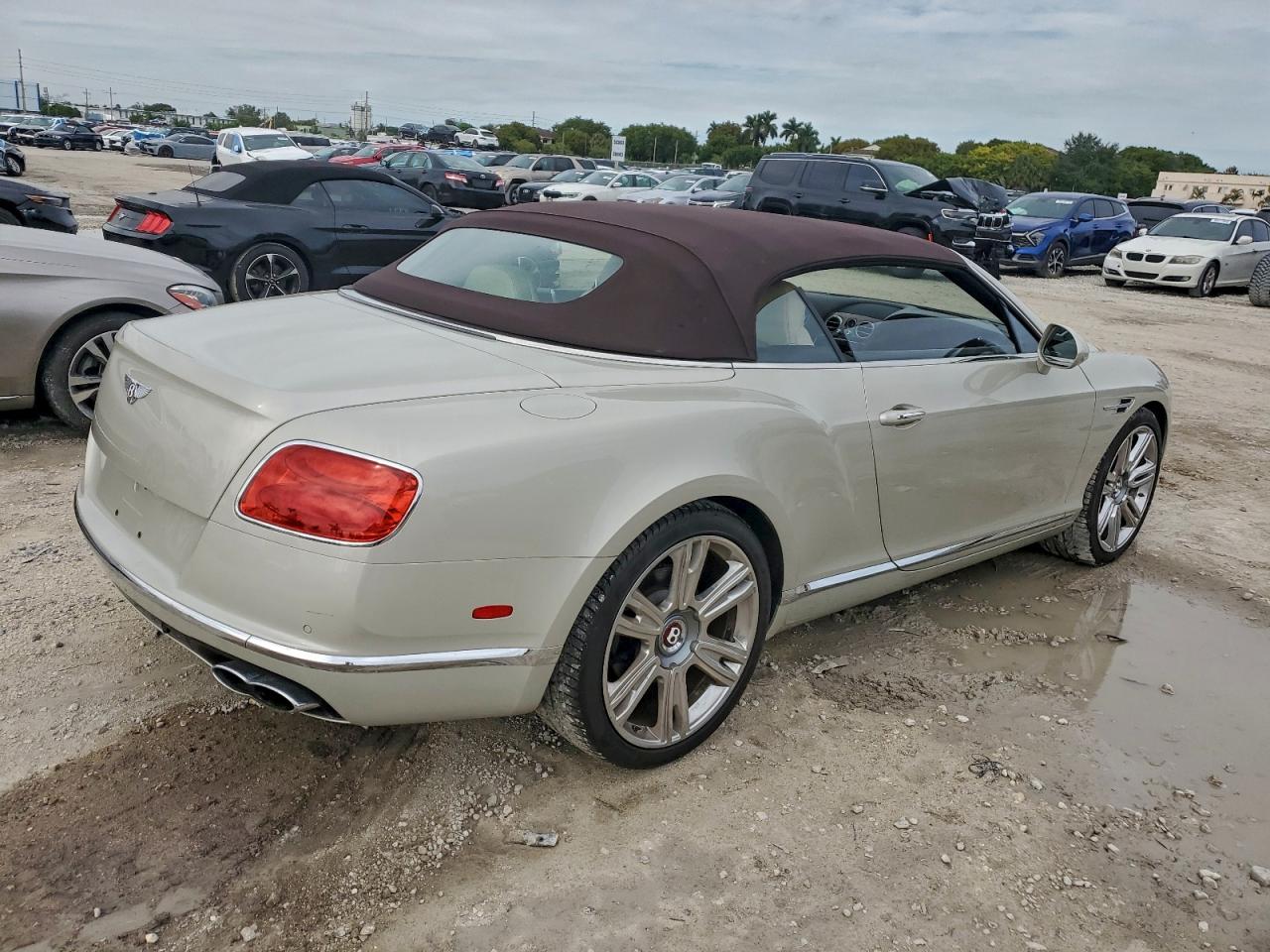Lot #3312272792 2016 BENTLEY CONTINENTA
