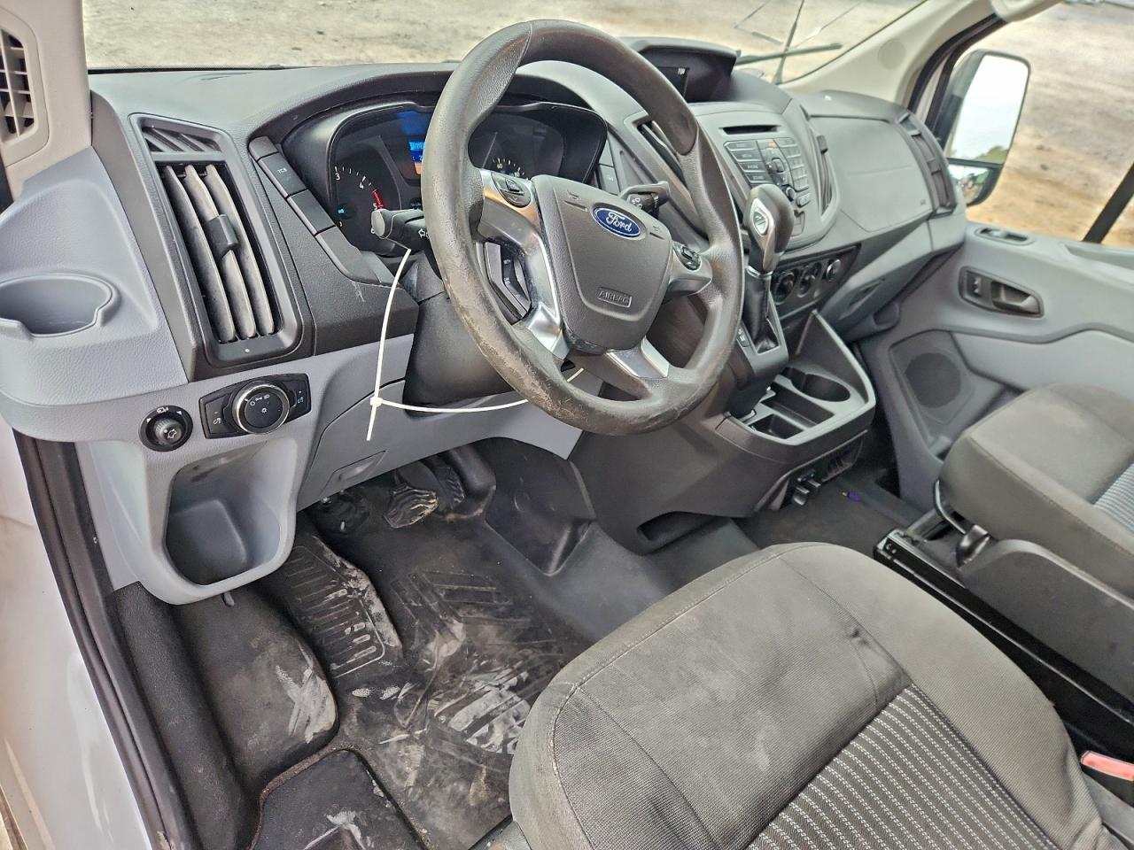 Lot #3319284705 2019 FORD TRANSIT T-