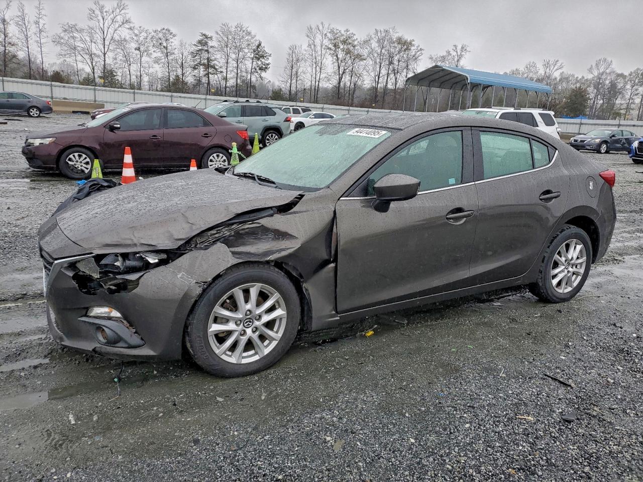 MAZDA 3 GRAND TOURING