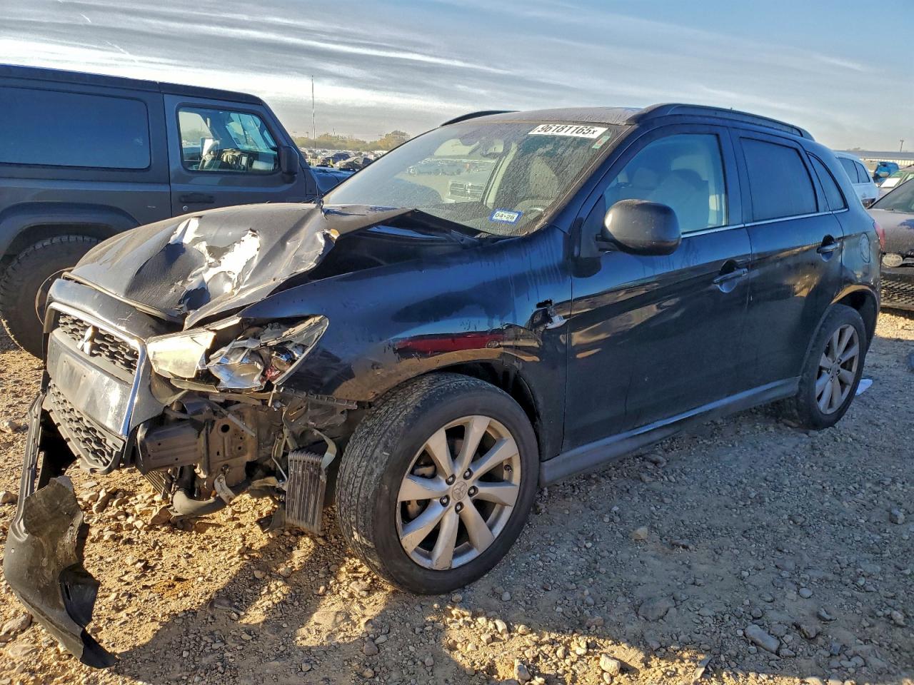 MITSUBISHI OUTLANDER SE