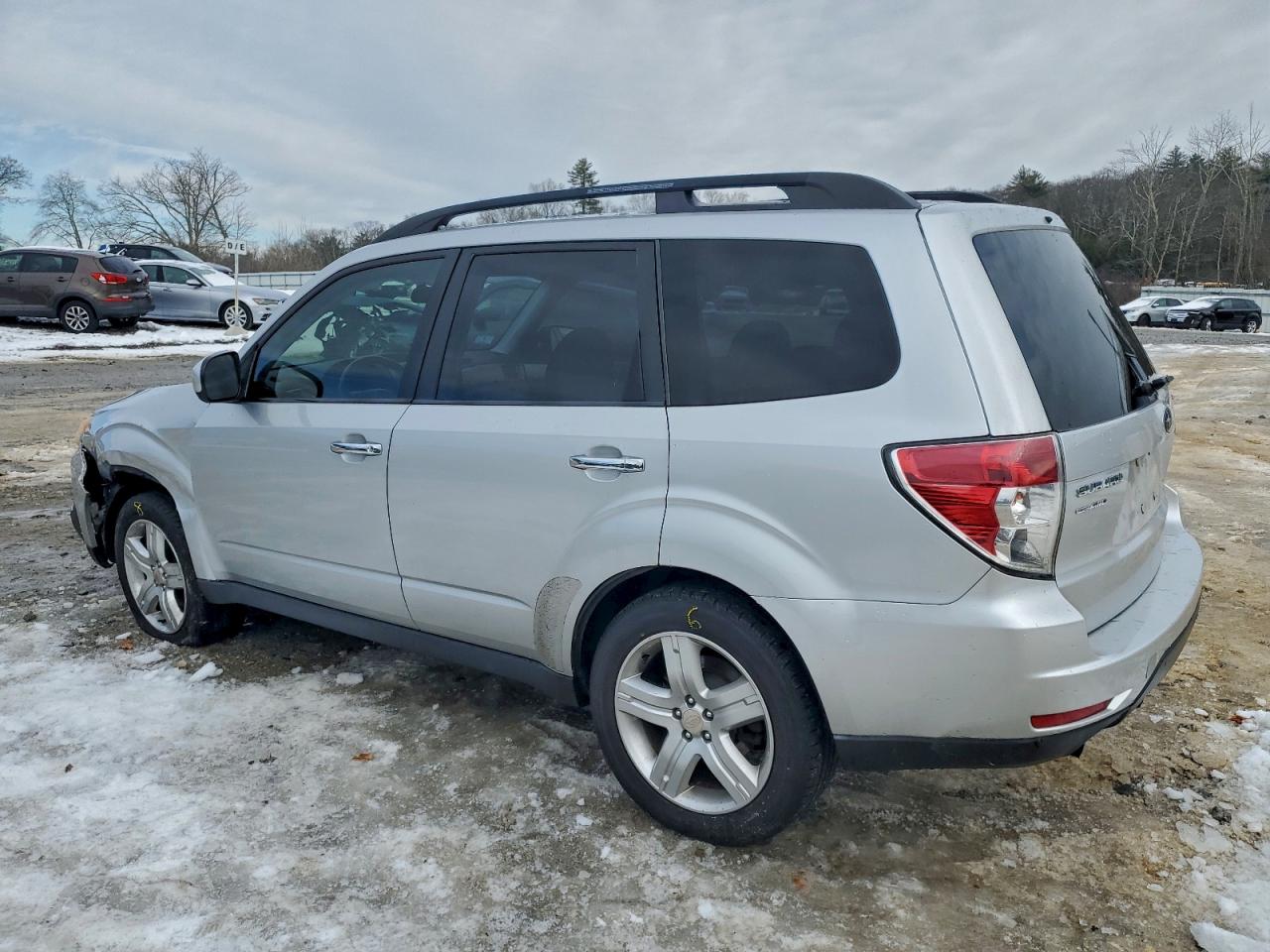 Lot #3309279625 2010 SUBARU FORESTER 2