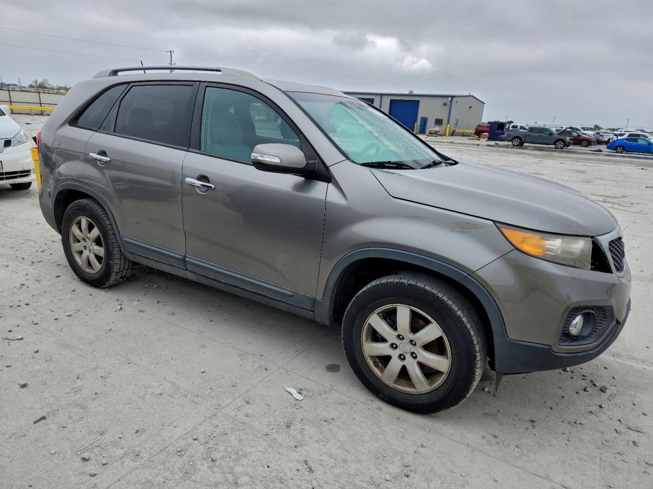 Lot #3319095266 2011 KIA SORENTO BA