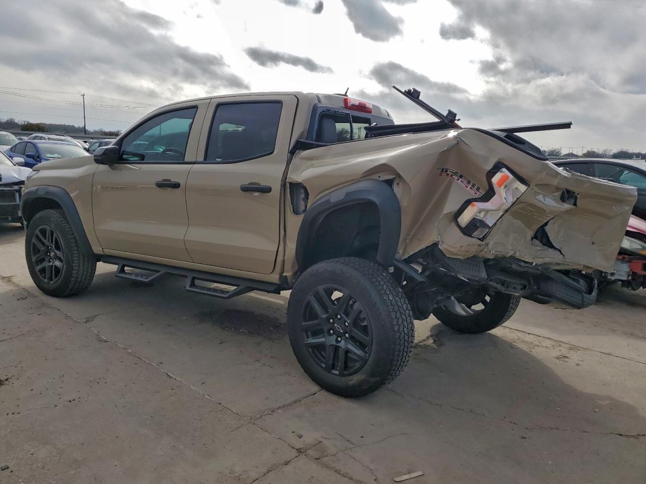 Lot #3318142372 2024 CHEVROLET COLORADO T