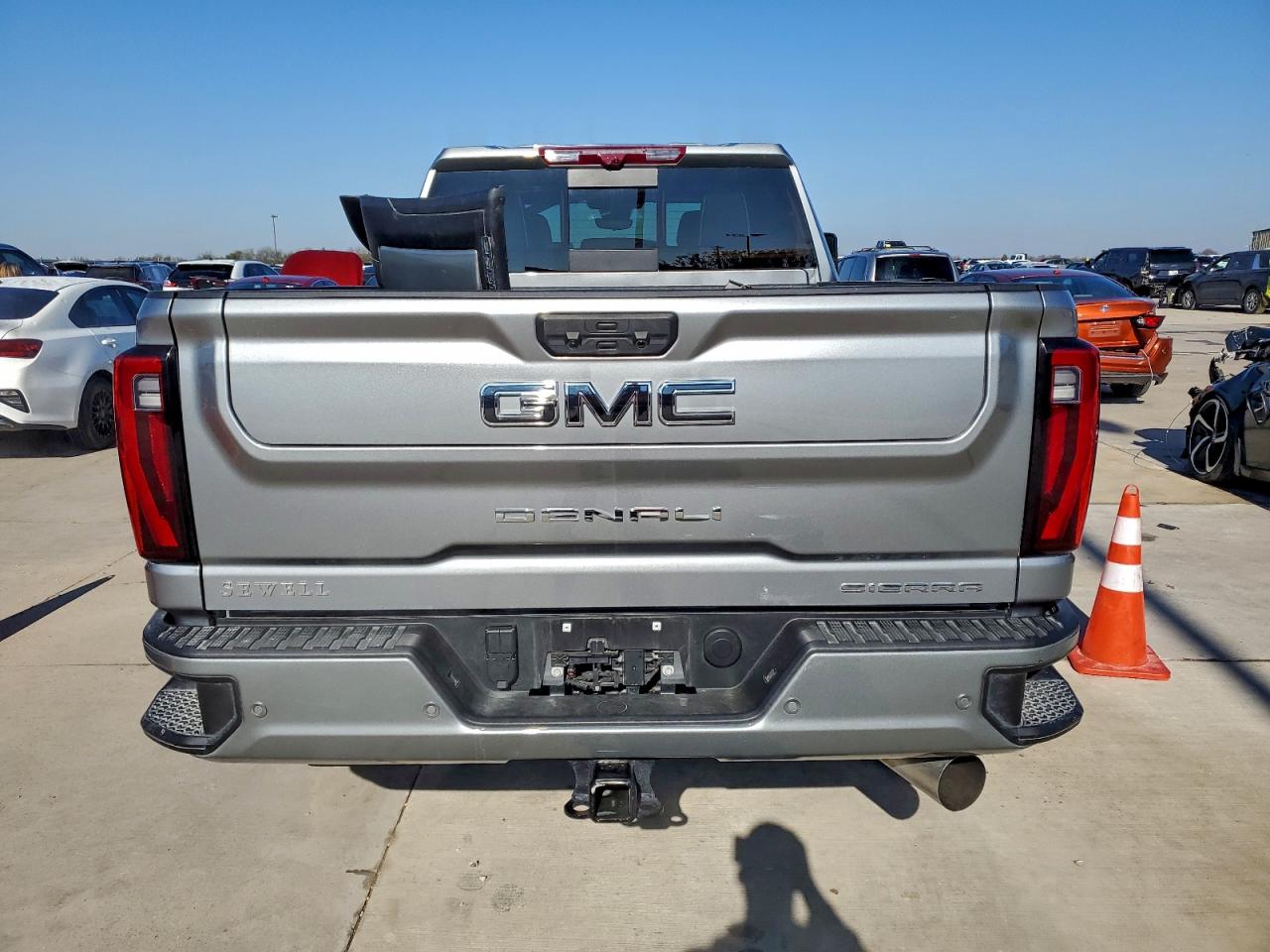 GMC SIERRA K2500 DENALI ULTIMATE