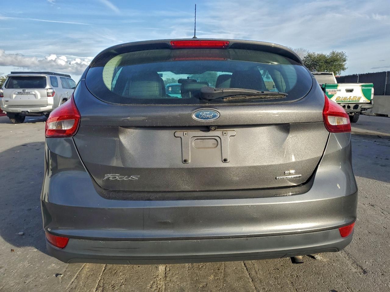 Lot #3318896926 2015 FORD FOCUS SE