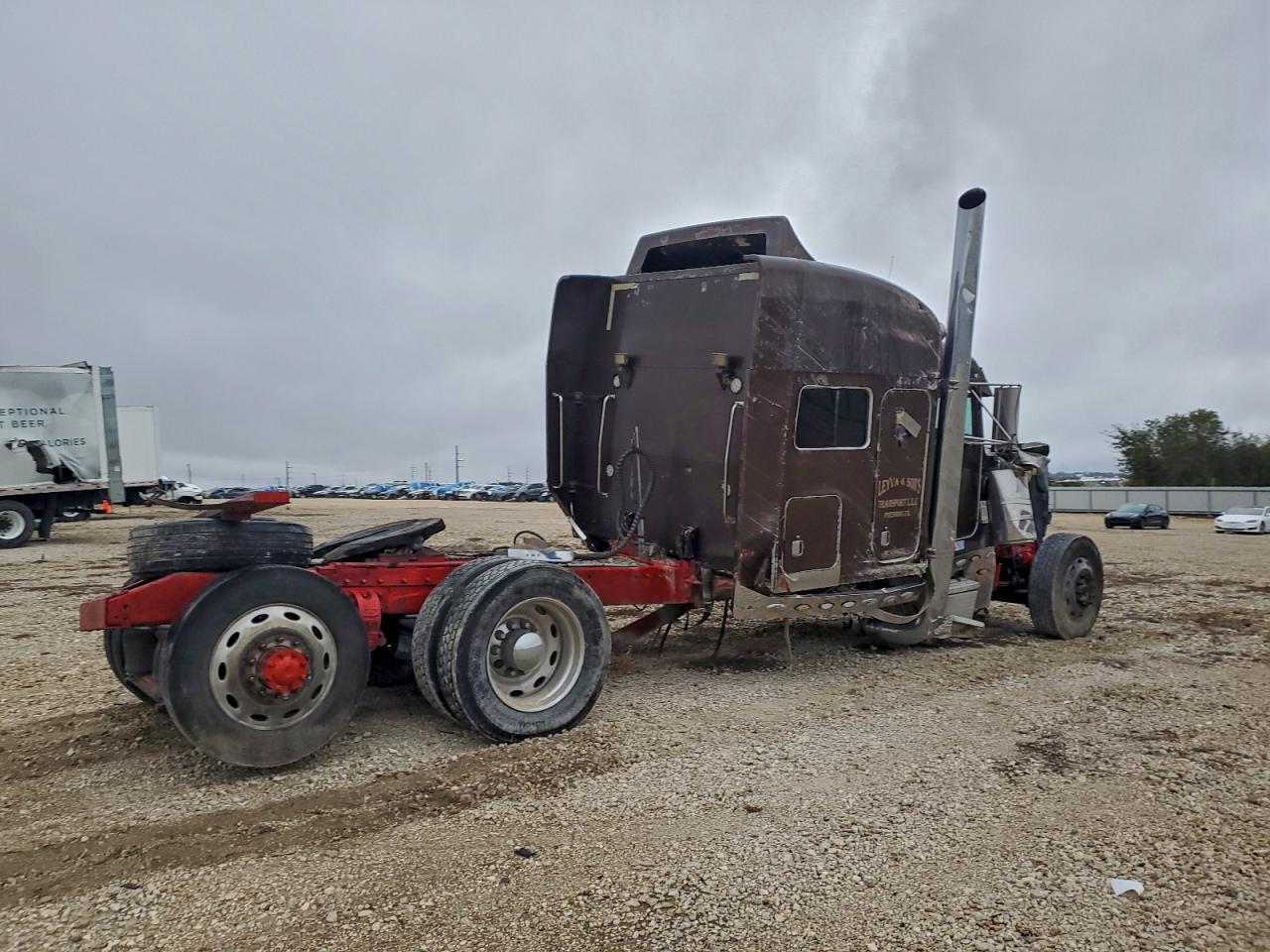 Lot #3308316175 1999 PETERBILT 379