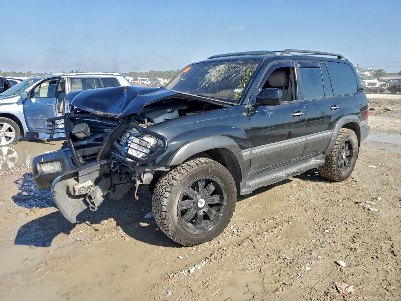 Lot #3311609248 2001 TOYOTA LAND CRUIS