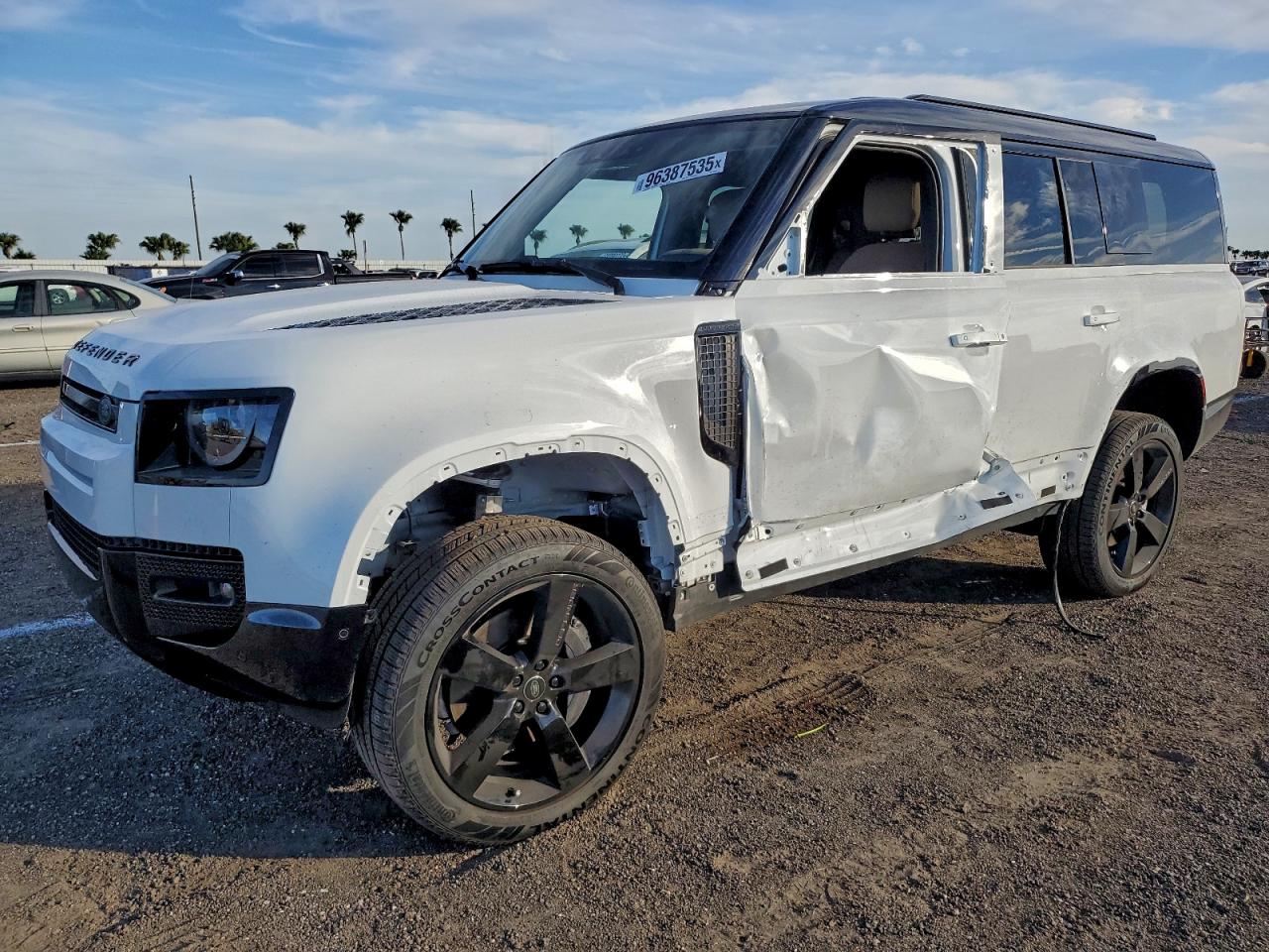 LAND ROVER DEFENDER 130 X-DYNAMIC SE