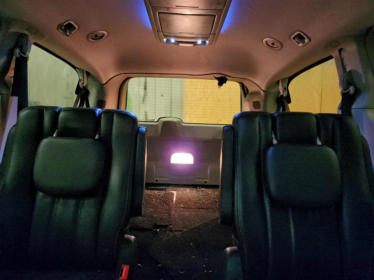 Lot #3315512357 2012 CHRYSLER TOWN & COU