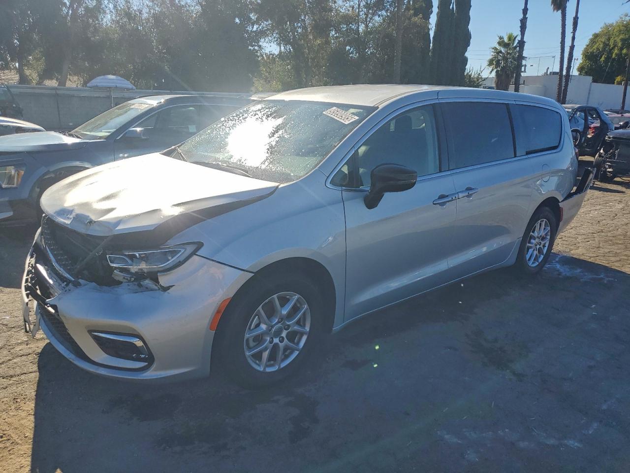 CHRYSLER PACIFICA TOURING L