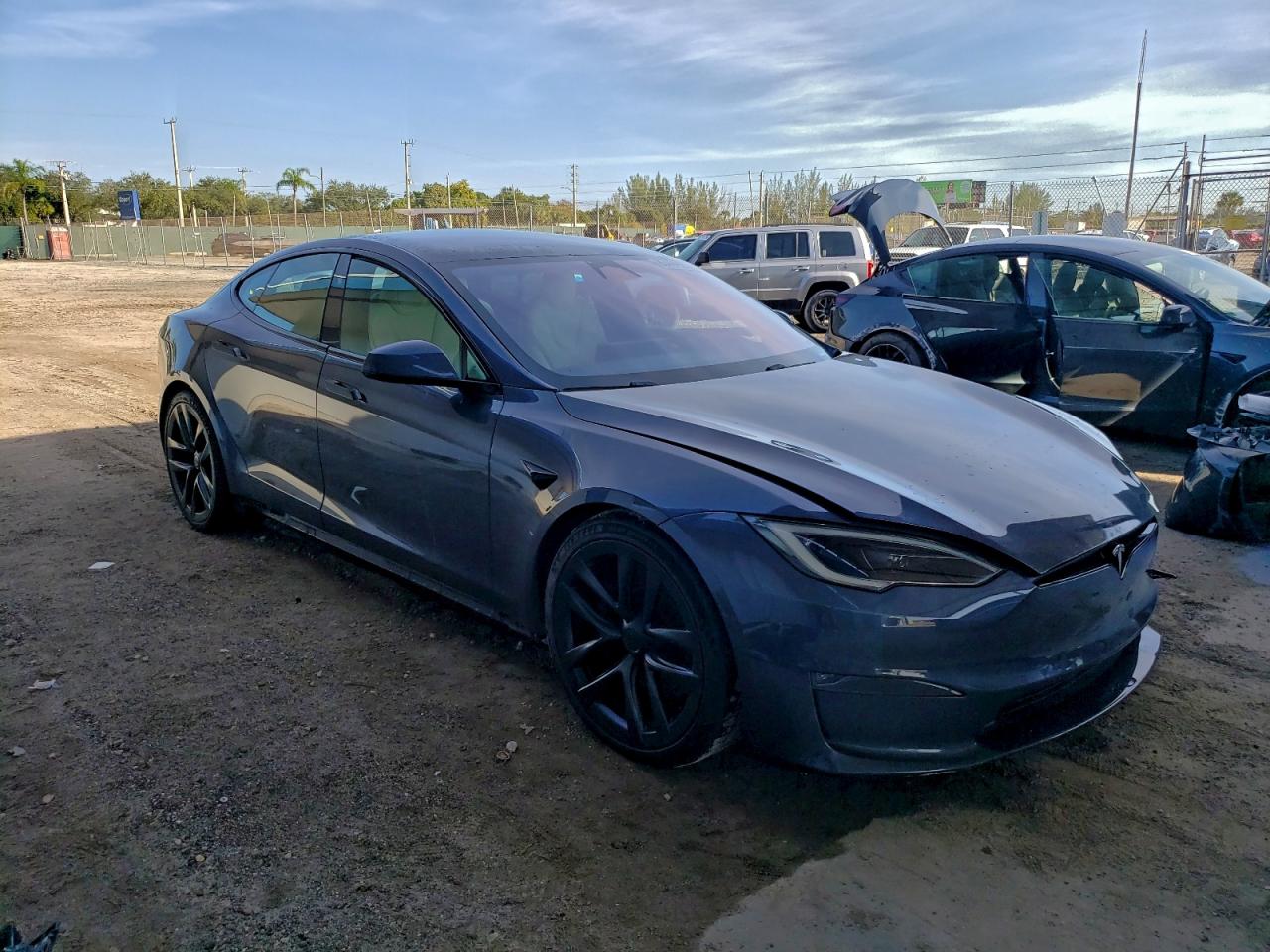 TESLA MODEL S