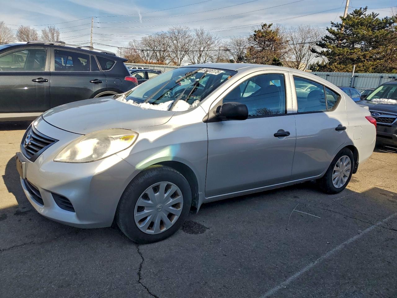 NISSAN VERSA S