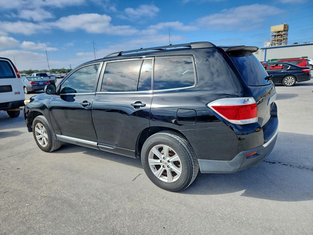 Lot #3317417611 2013 TOYOTA HIGHLANDER