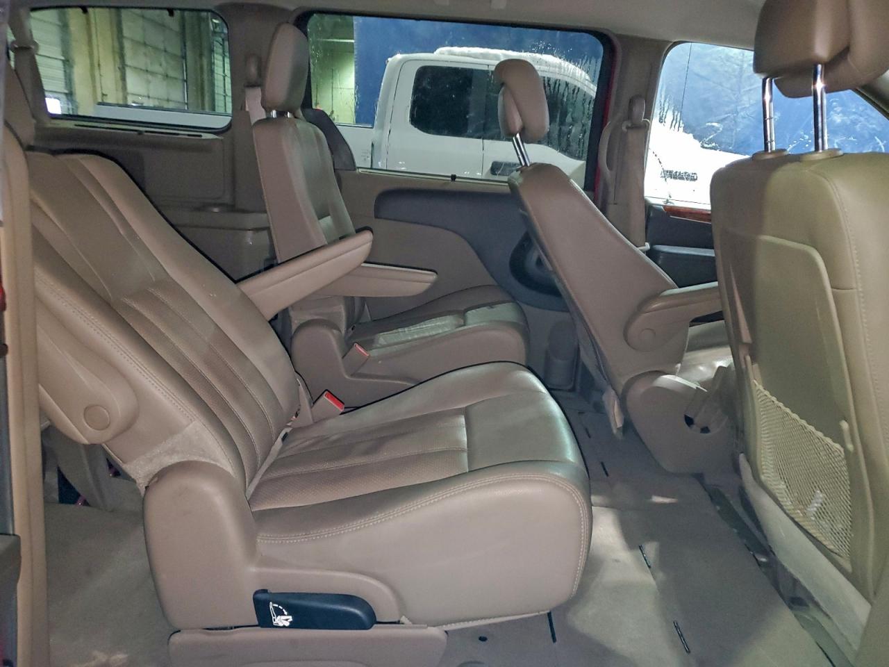 Lot #3315916104 2015 CHRYSLER TOWN & COU