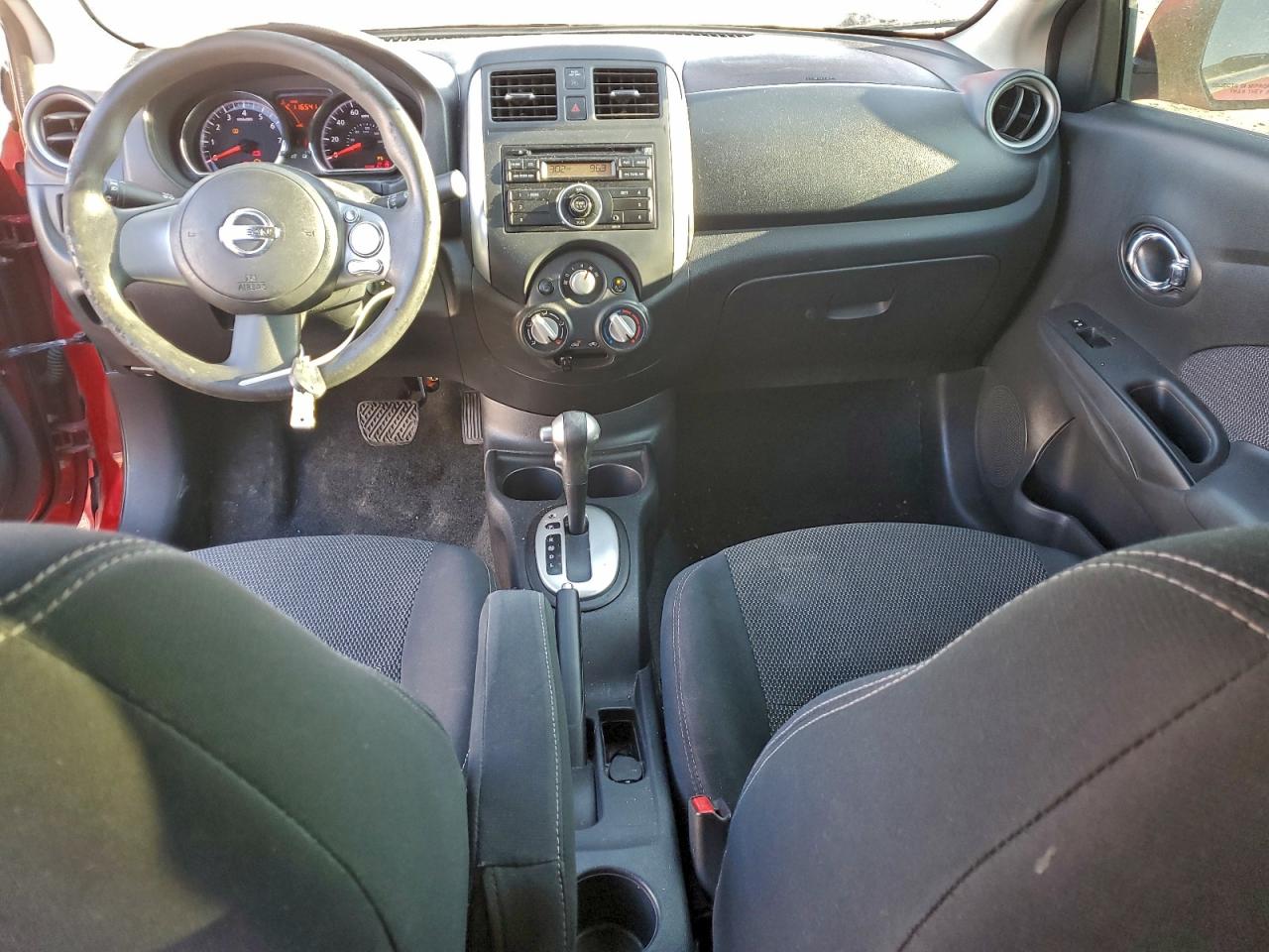 NISSAN VERSA S