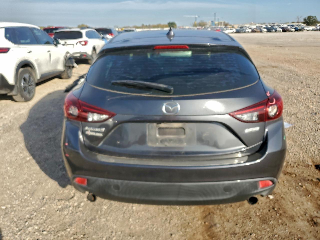 MAZDA 3 GRAND TOURING