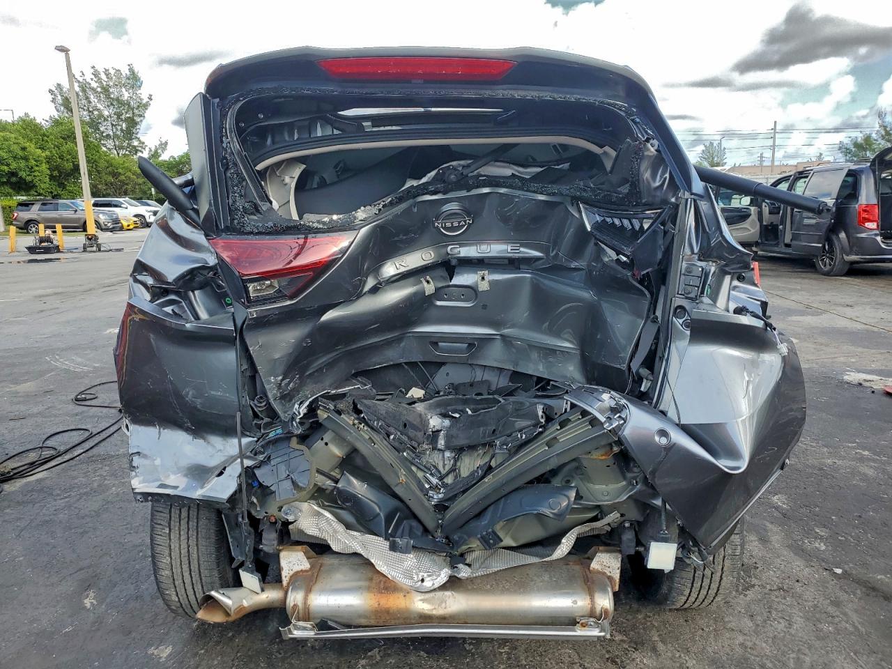 Lot #3302704013 2025 NISSAN ROGUE SV