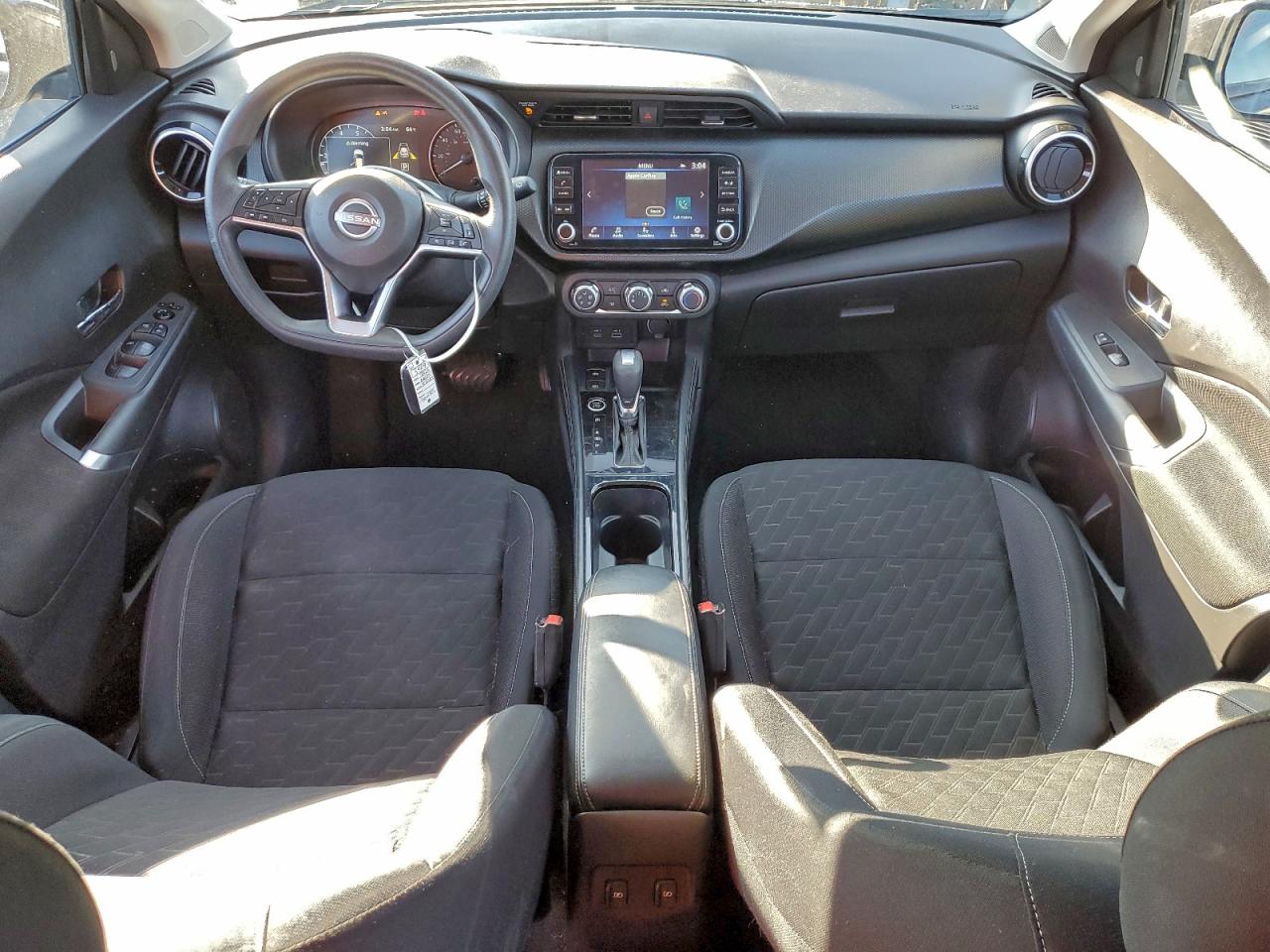 NISSAN KICKS SV