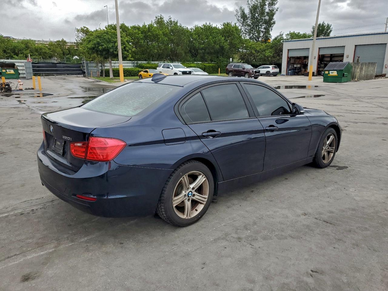 BMW 3 SERIES I