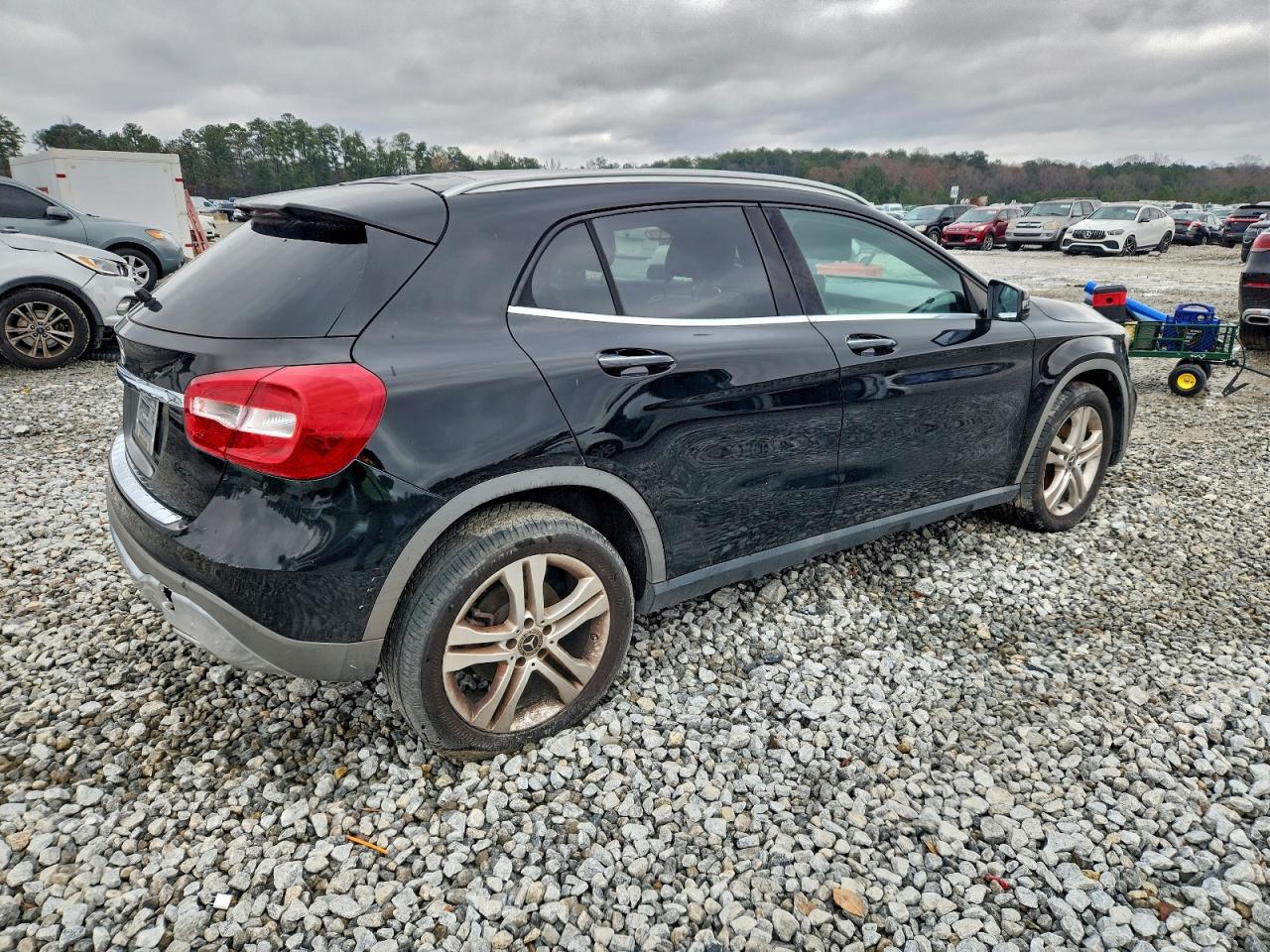 MERCEDES-BENZ GLA-CLASS 250