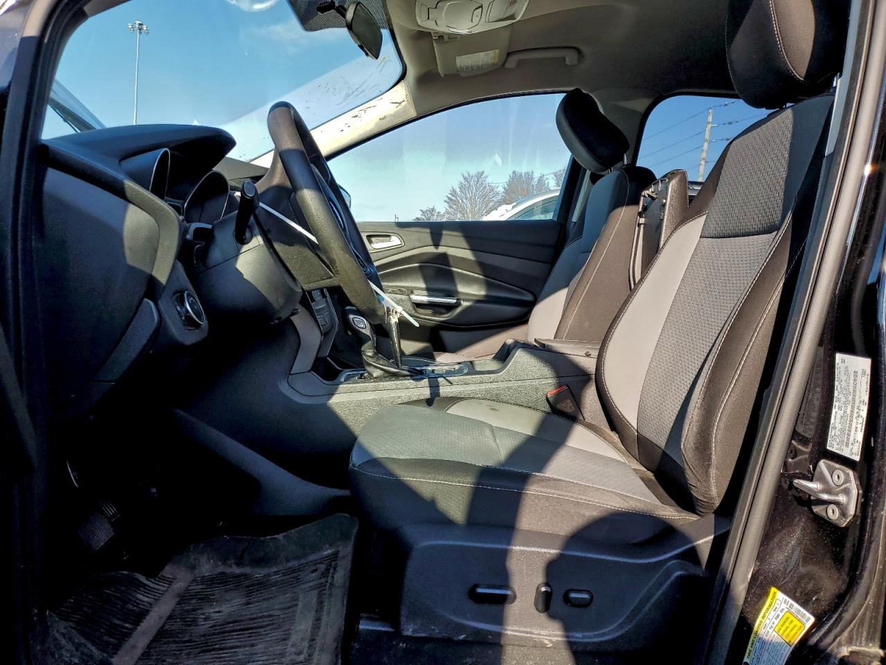 Lot #3317800129 2019 FORD ESCAPE SE