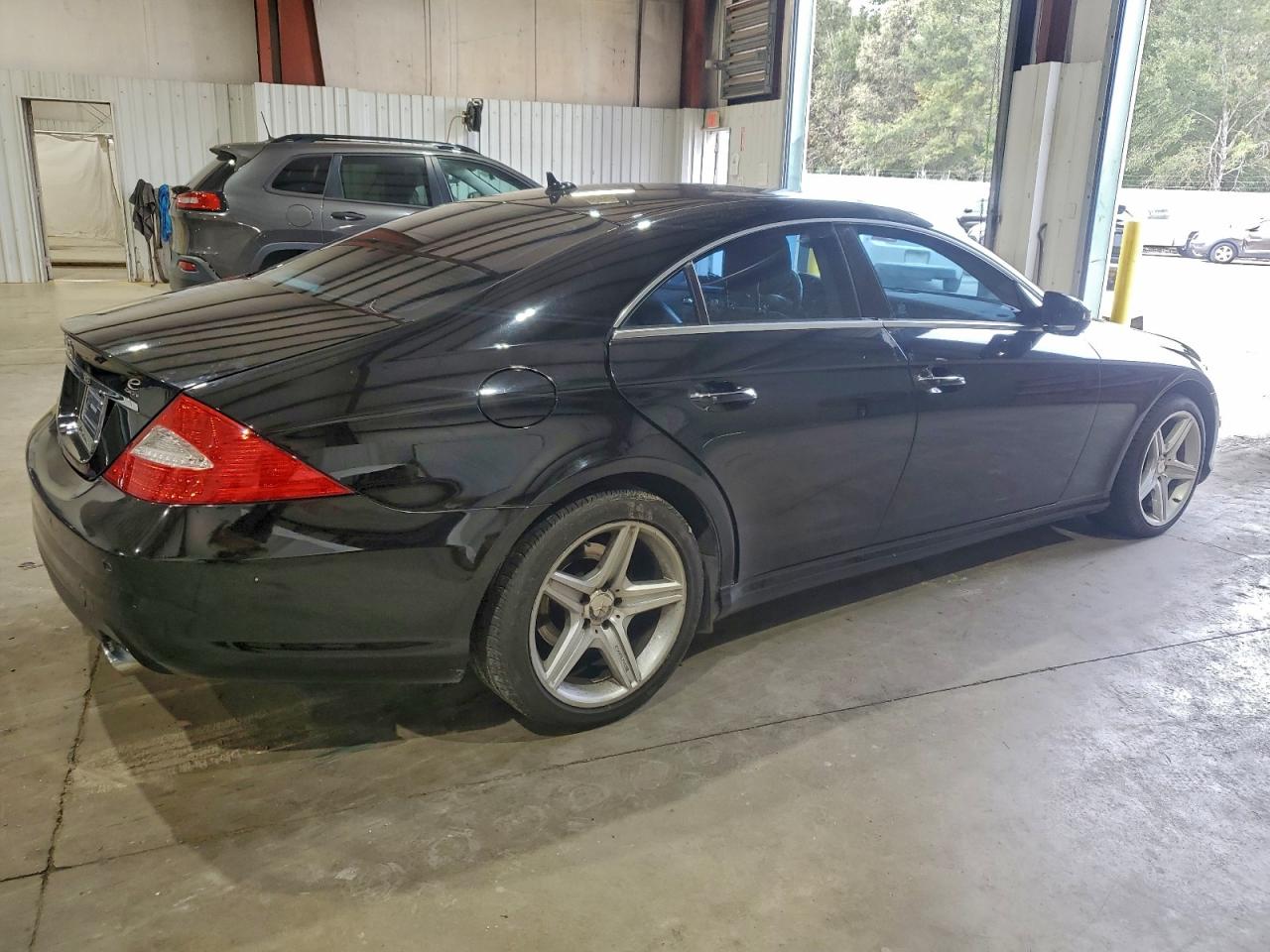 MERCEDES-BENZ CLS-CLASS 550