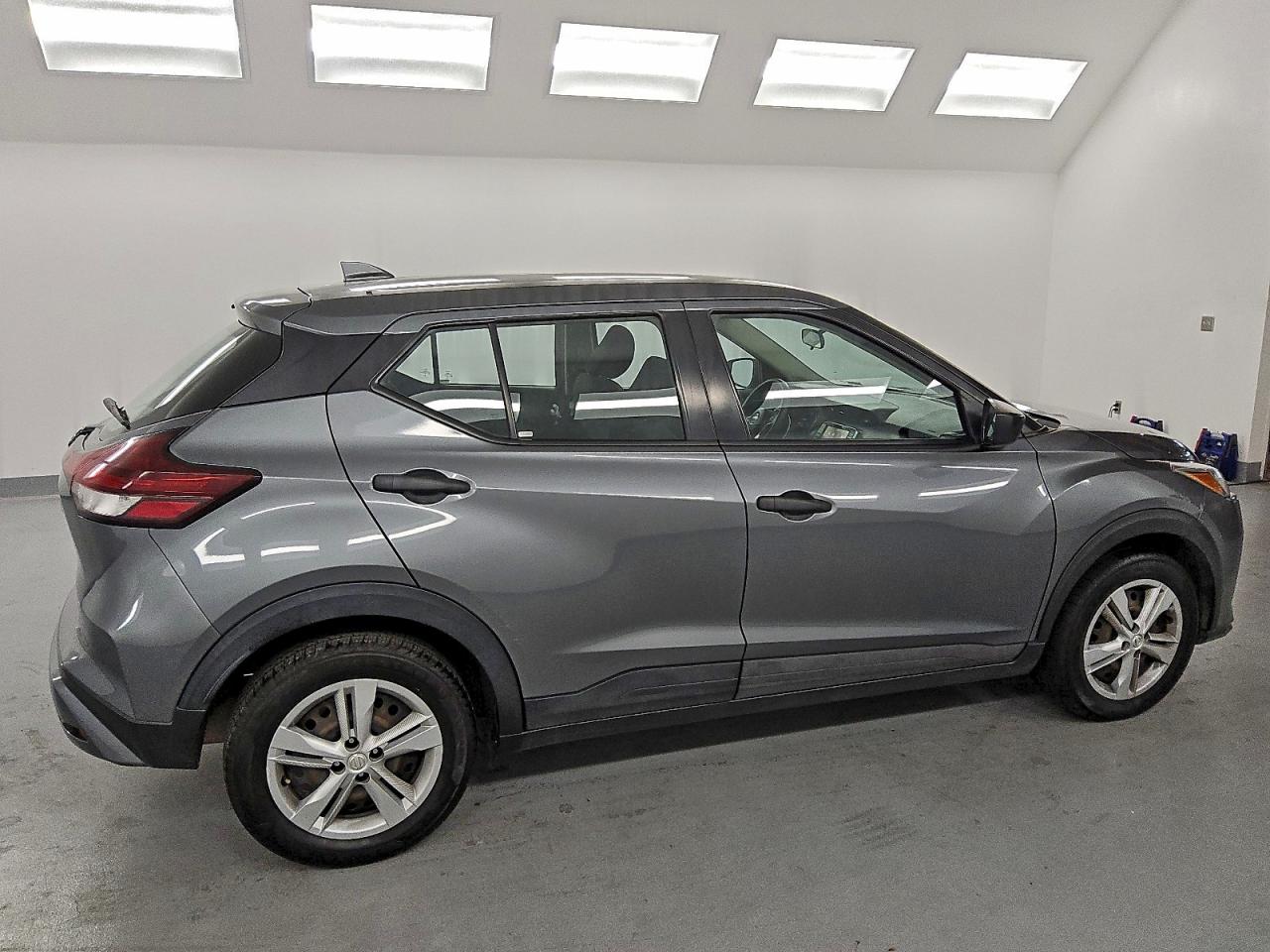 Lot #3316729397 2022 NISSAN KICKS S