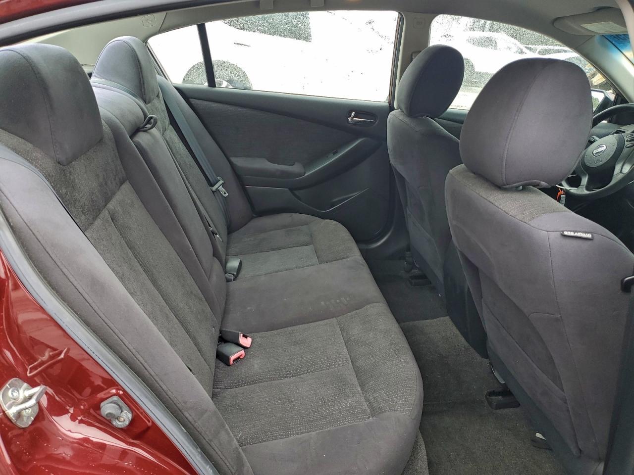 NISSAN ALTIMA BASE
