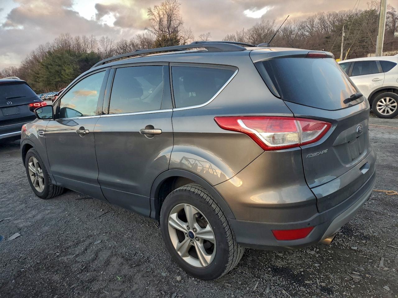 Lot #3318945922 2014 FORD ESCAPE SE