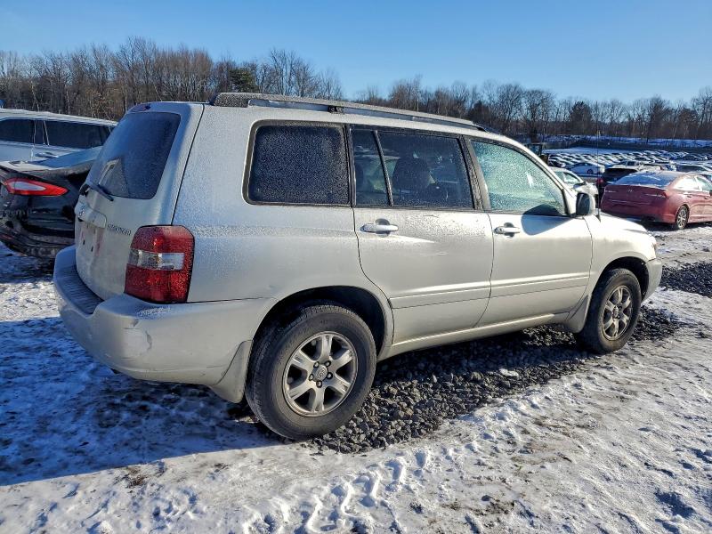 2005 TOYOTA HIGHLANDER #3309426964