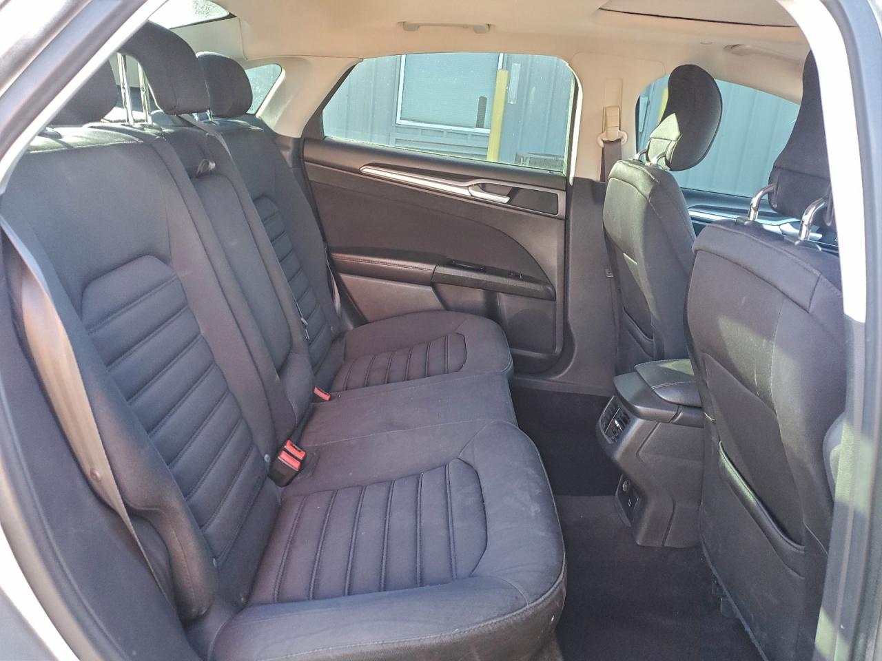 FORD FUSION SE HYBRID