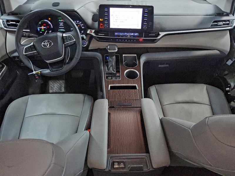 2023 TOYOTA SIENNA XLE #3317743085