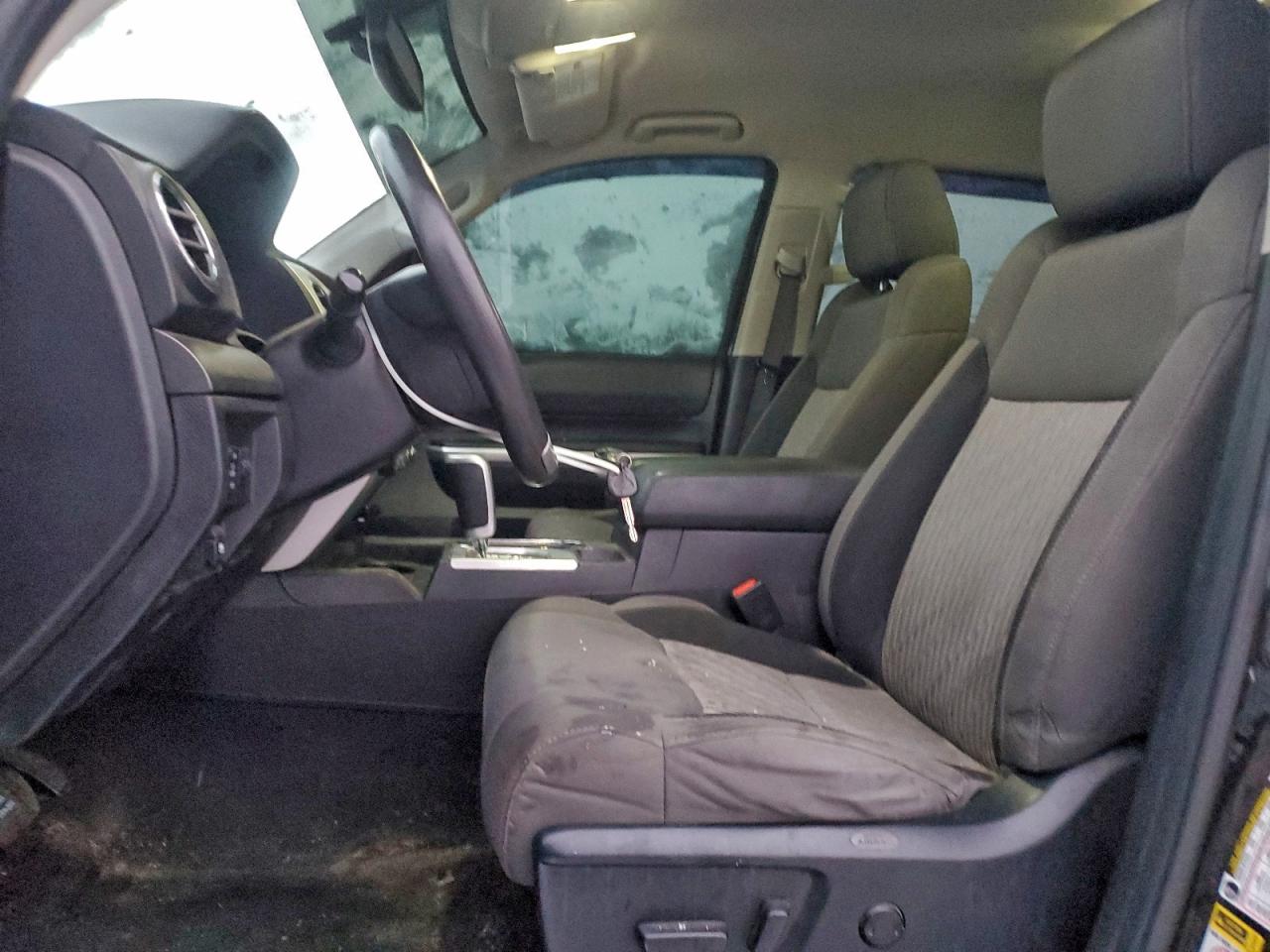 TOYOTA TUNDRA CREWMAX SR5