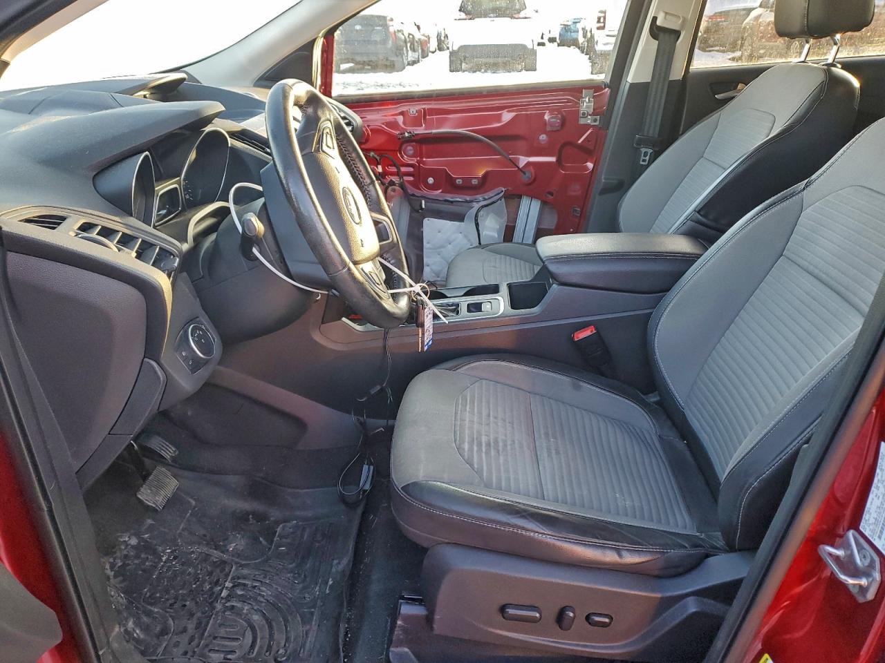 FORD ESCAPE SE