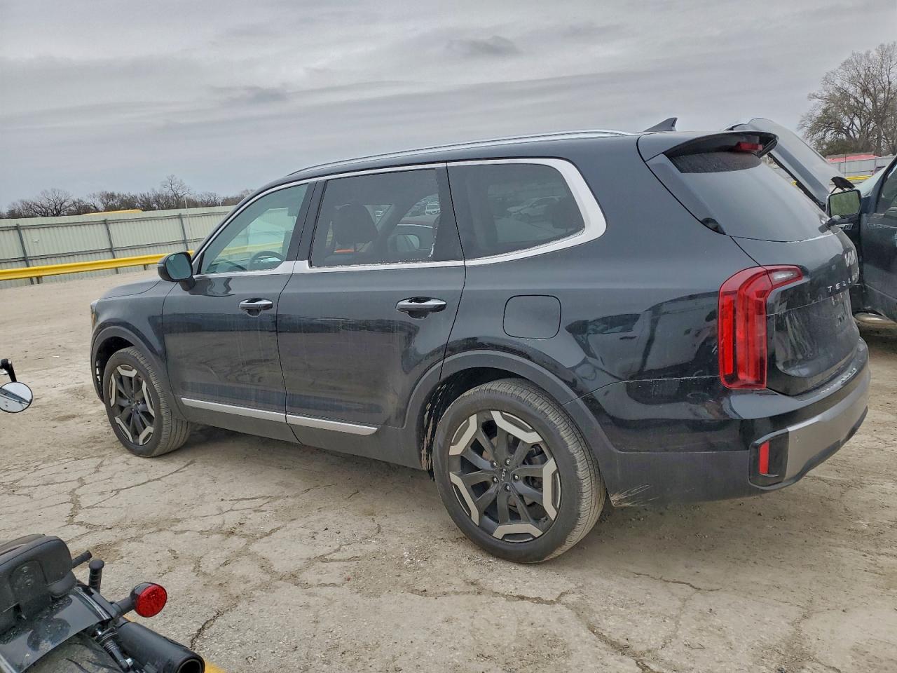 KIA TELLURIDE S