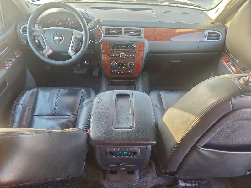 2011 CHEVROLET SUBURBAN K #3312573181