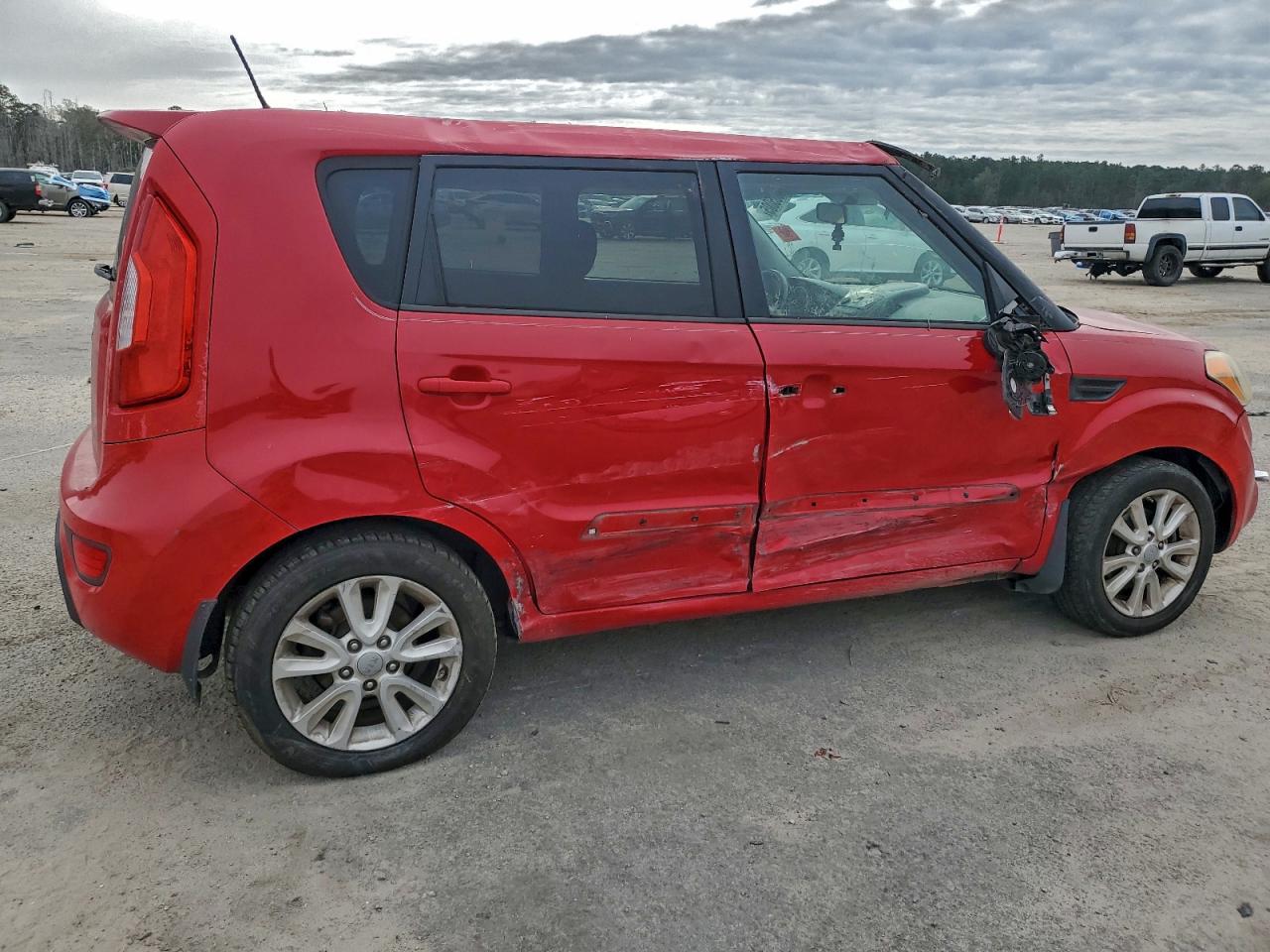 KIA SOUL +