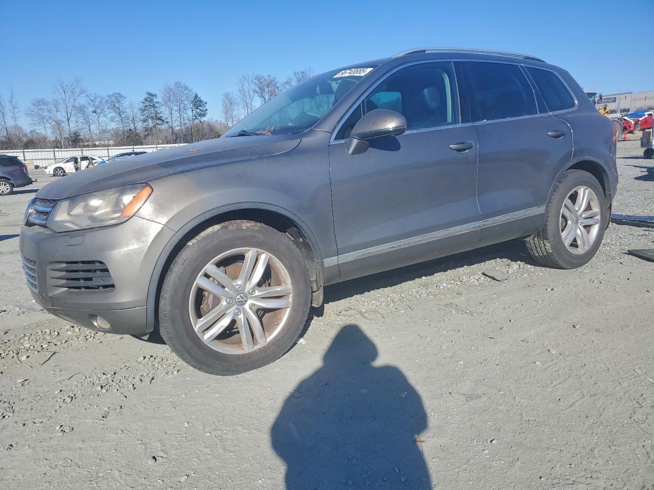 Lot #3315974093 2014 VOLKSWAGEN TOUAREG V6