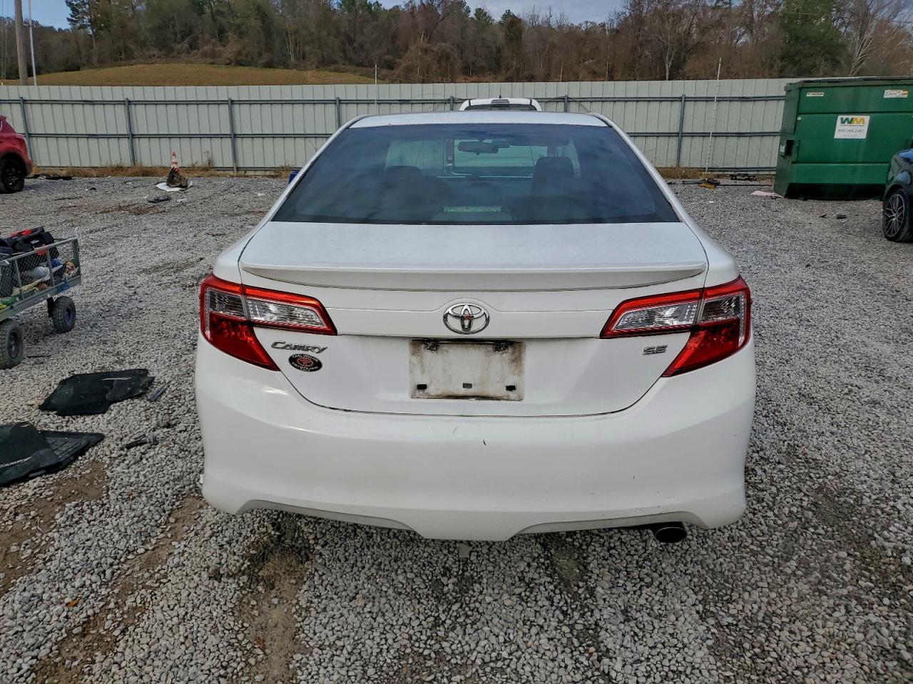 TOYOTA CAMRY BASE