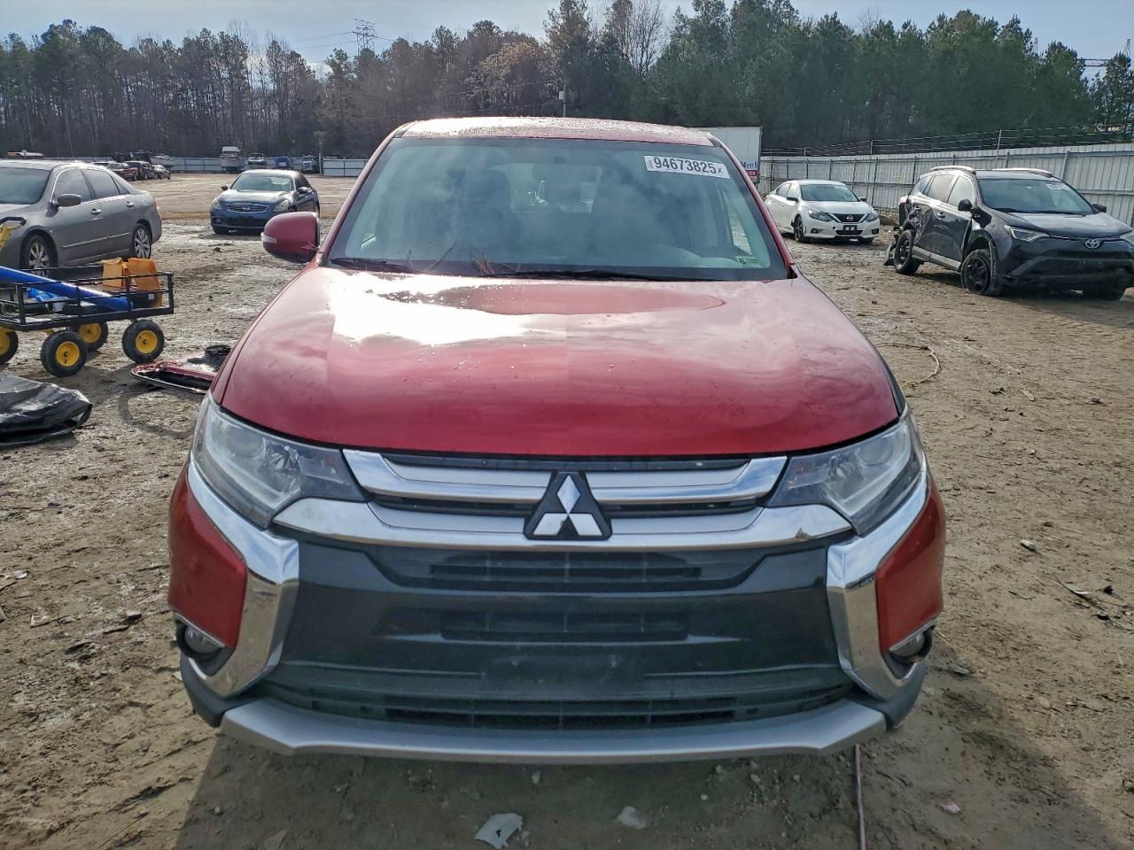MITSUBISHI OUTLANDER SE