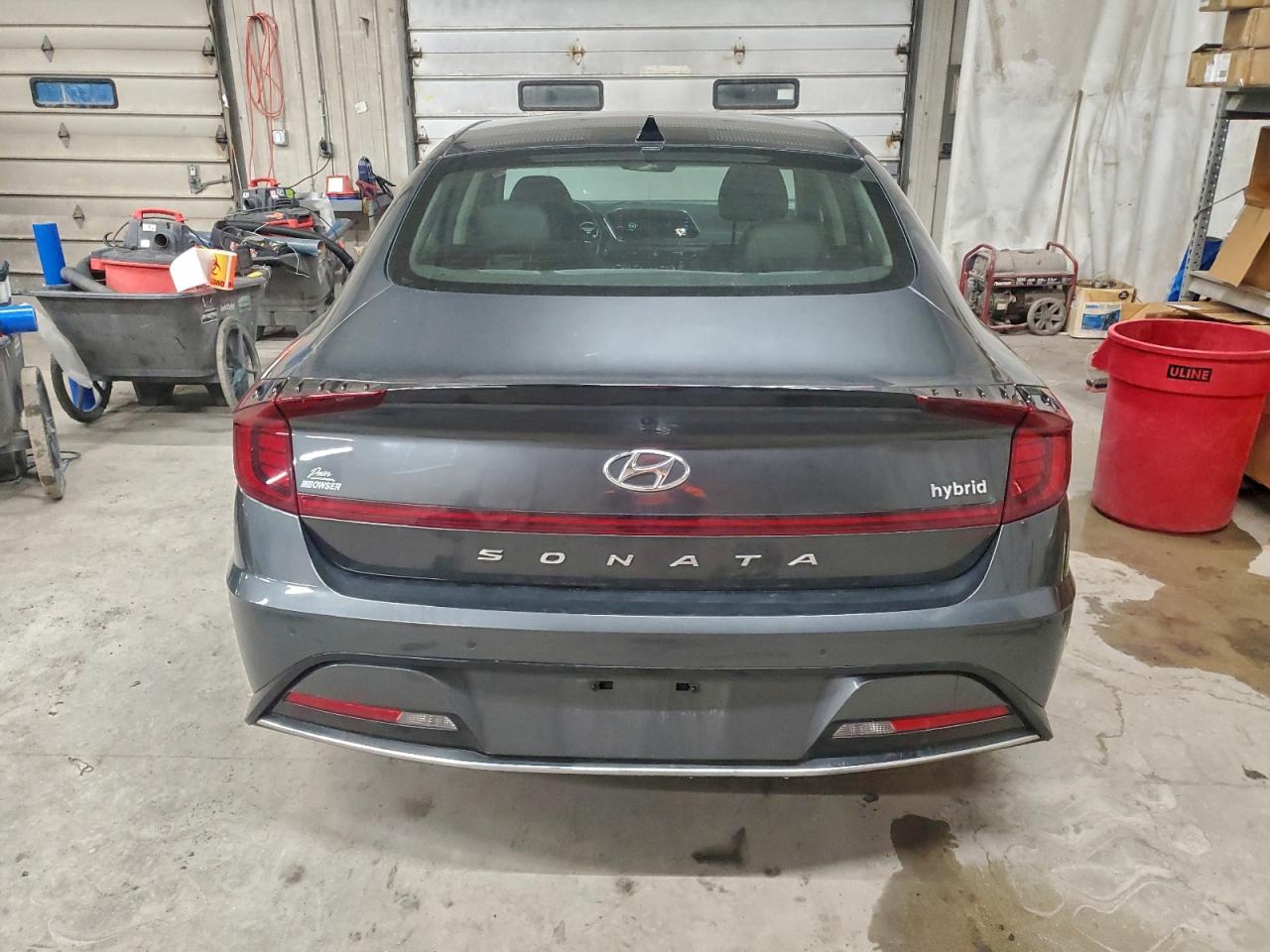 HYUNDAI SONATA HYBRID